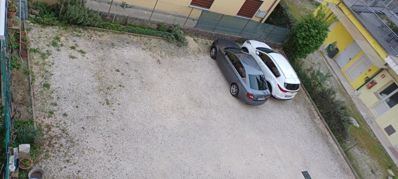 Casa Bivi 2 Lejlighed Lignano Sabbiadoro Eksteriør billede